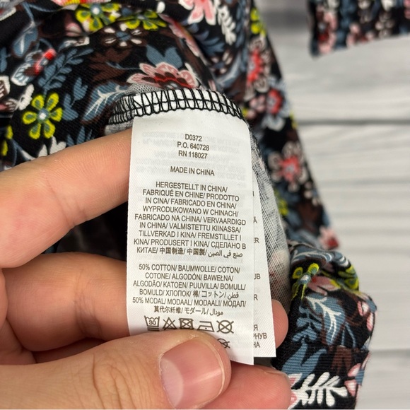 Boden Smocked Jersey Shift Dress Floral Print Multicolor NWT size 12 - Picture 7 of 13